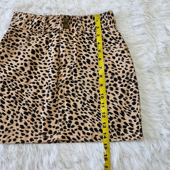 Billabong Women's Cheetah Print Denim‎ Mini Skirt. Size 25 - Picture 6 of 9